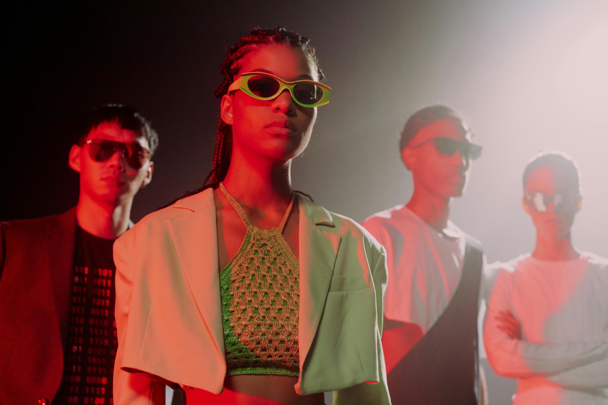 How Digital Casino Themes Borrow From Runway Fashion