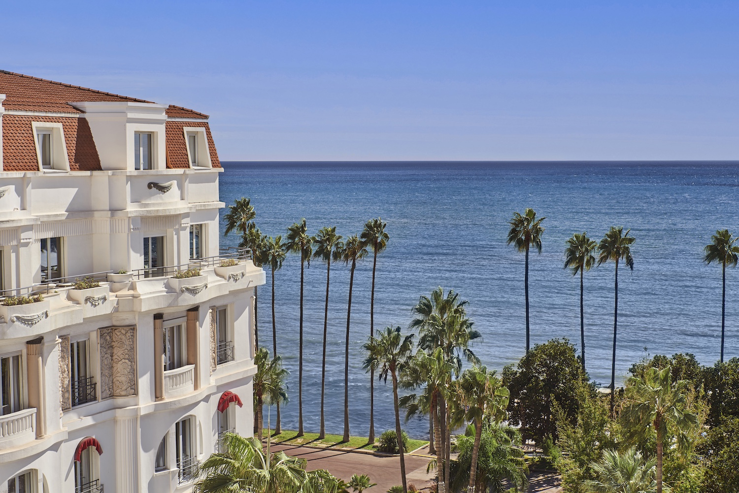 PAUSE Visits: Hotel Barrière Le Majestic — Cannes