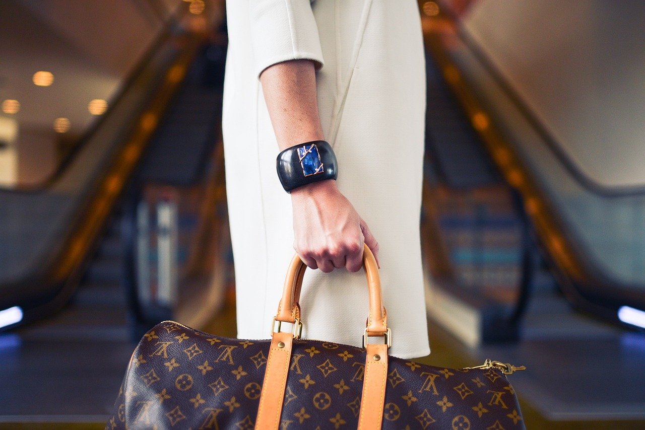 Luxury Handbags: Comparison of the Most Fashionable Models