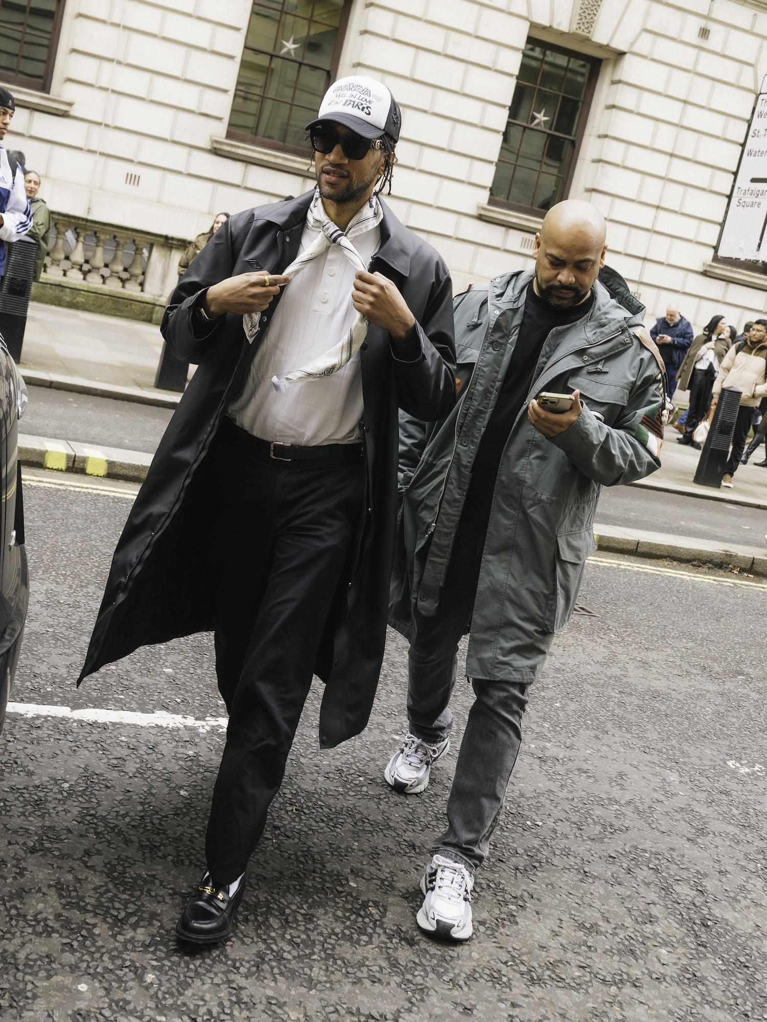 STREET FASION 写真集 ／Paris ・London Street Style Shots: London Fashion Week Day 3 – PAUSE Online