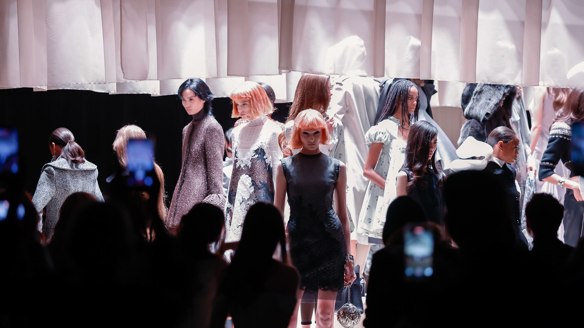 McQueen Is Returning to London Fashion Week for SS27