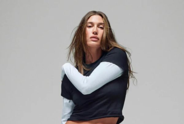 G109951_FALL26_Hailey Bieber_Full Campaign Hero_4x5-6.jpg