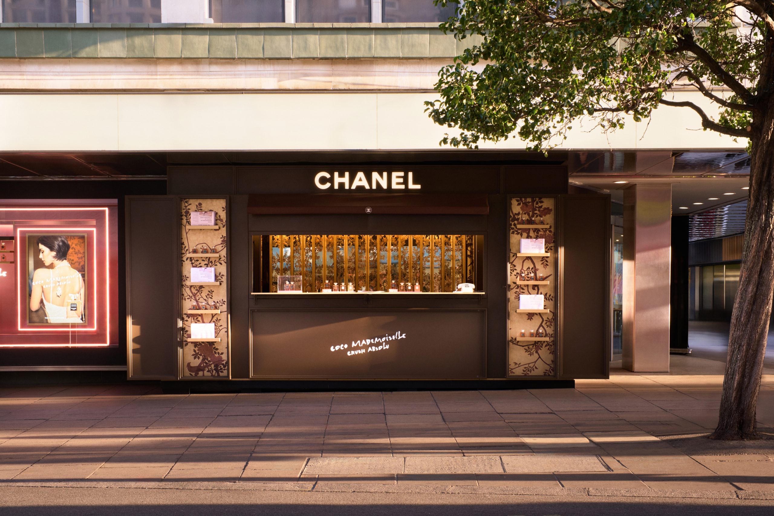Chanel Brings a Coco Mademoiselle Pop-Up to Oxford Street