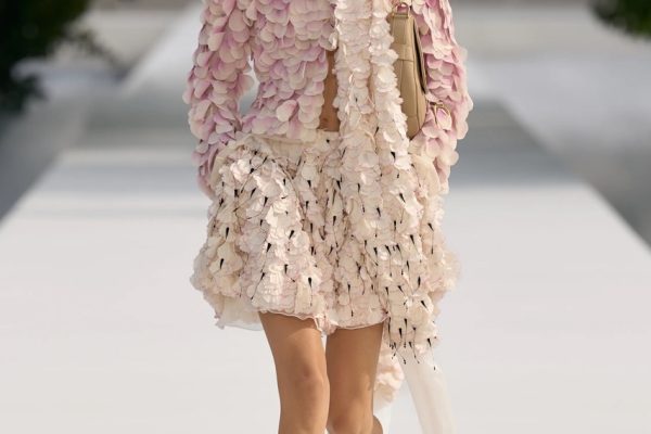 00004-christian-dior-spring-2027-ready-to-wear-credit-gorunway Large