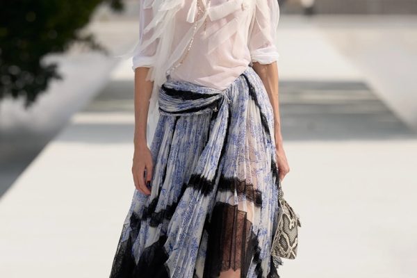 00012-christian-dior-spring-2027-ready-to-wear-credit-gorunway Large