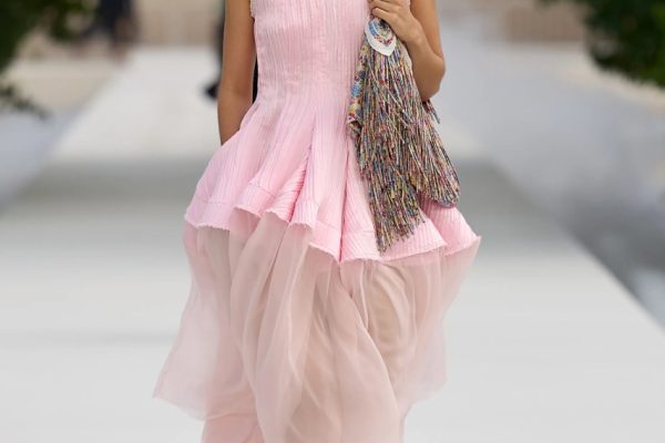 00023-christian-dior-spring-2027-ready-to-wear-credit-gorunway Large