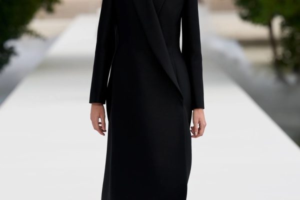00024-christian-dior-spring-2027-ready-to-wear-credit-gorunway Large