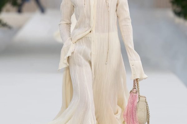 00043-christian-dior-spring-2027-ready-to-wear-credit-gorunway Large