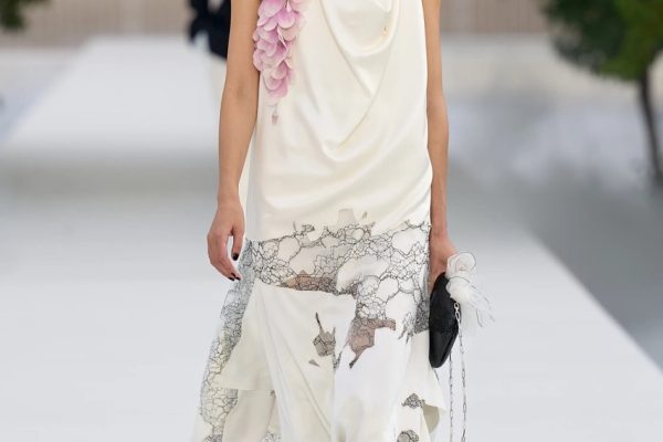 00051-christian-dior-spring-2027-ready-to-wear-credit-gorunway Large