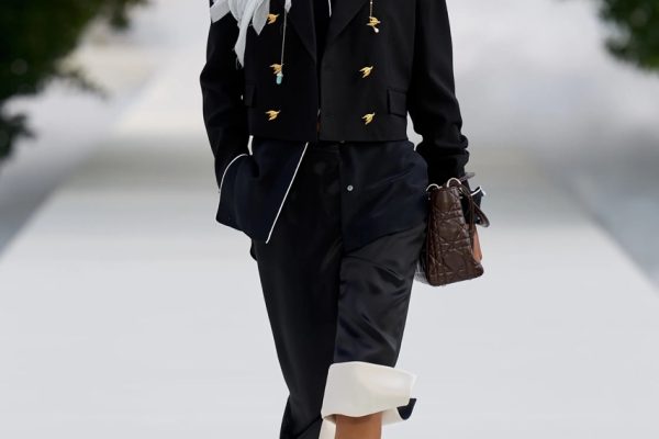 00061-christian-dior-spring-2027-ready-to-wear-credit-gorunway Large