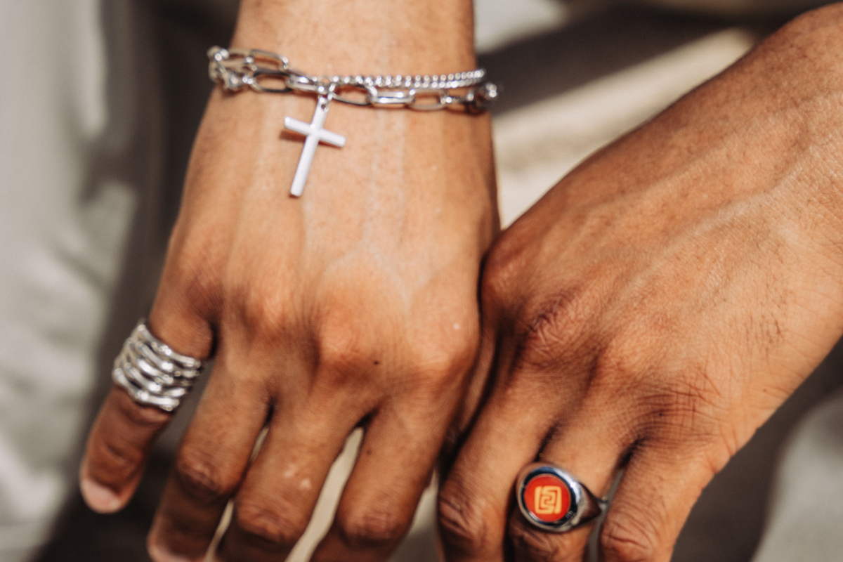 How to Choose a Sterling Silver Ring: Fit, Style and Everyday Wear